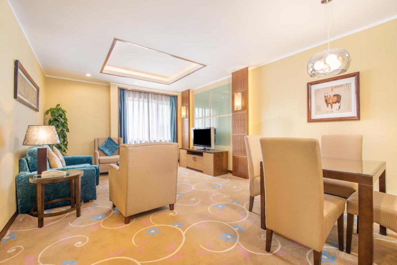 Holiday Inn Beijing Downtown Exterior foto